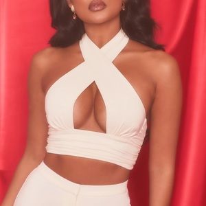 CUT OUT CROSS NECK CROP TOP IN OYSTER WHITE